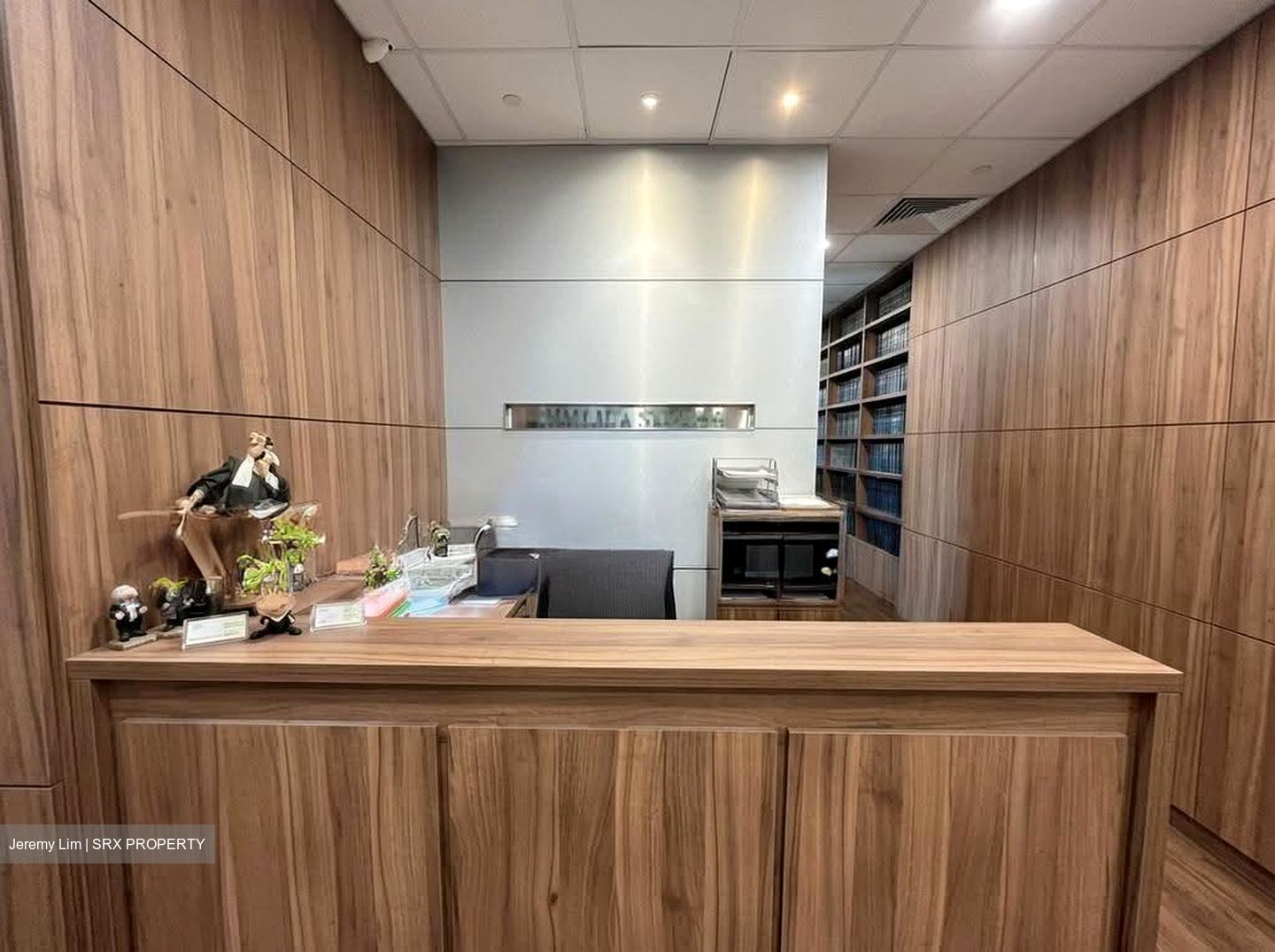 China Square Central (D1), Office #636045791